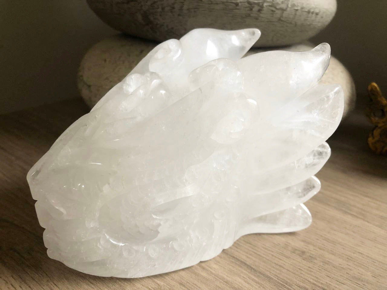 Crâne de cristal de dragon en cristal de roche