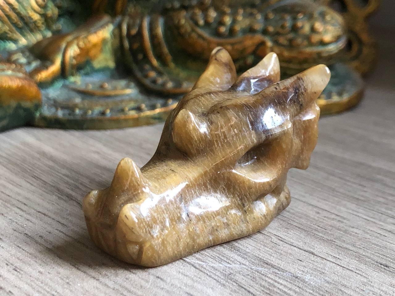 Crâne dragon en œil de tigre