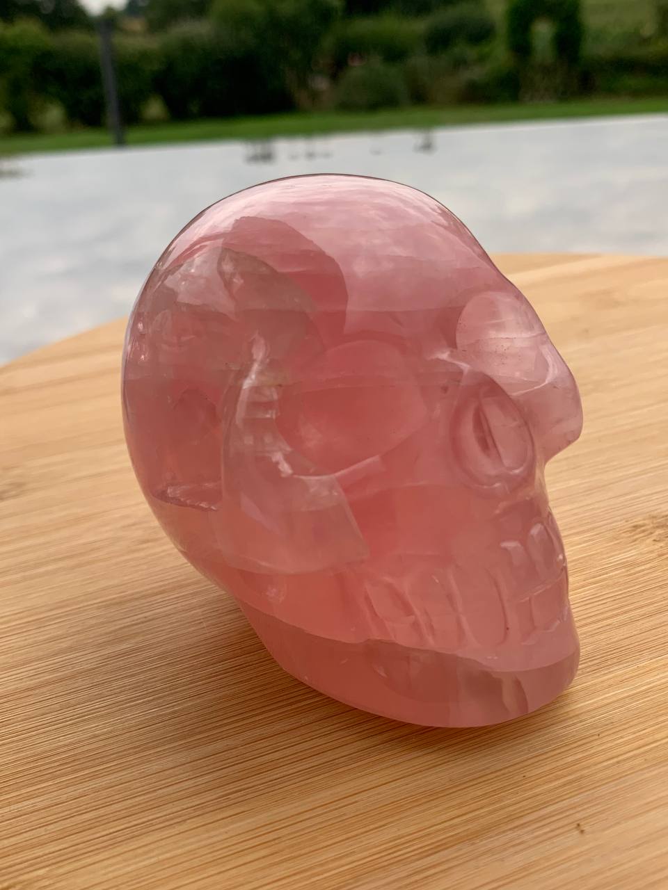 Crâne de cristal en quartz rose