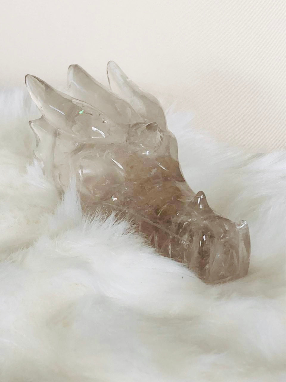 Crâne de dragon en quartz fumé