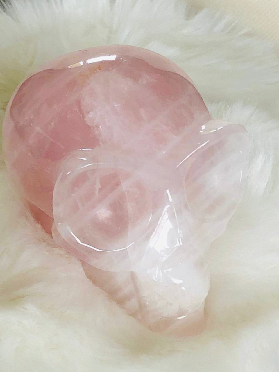 Crâne de cristal stellaire en quartz rose