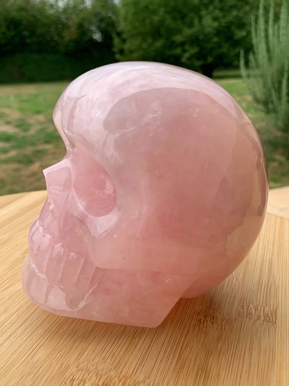 Crâne en quartz rose