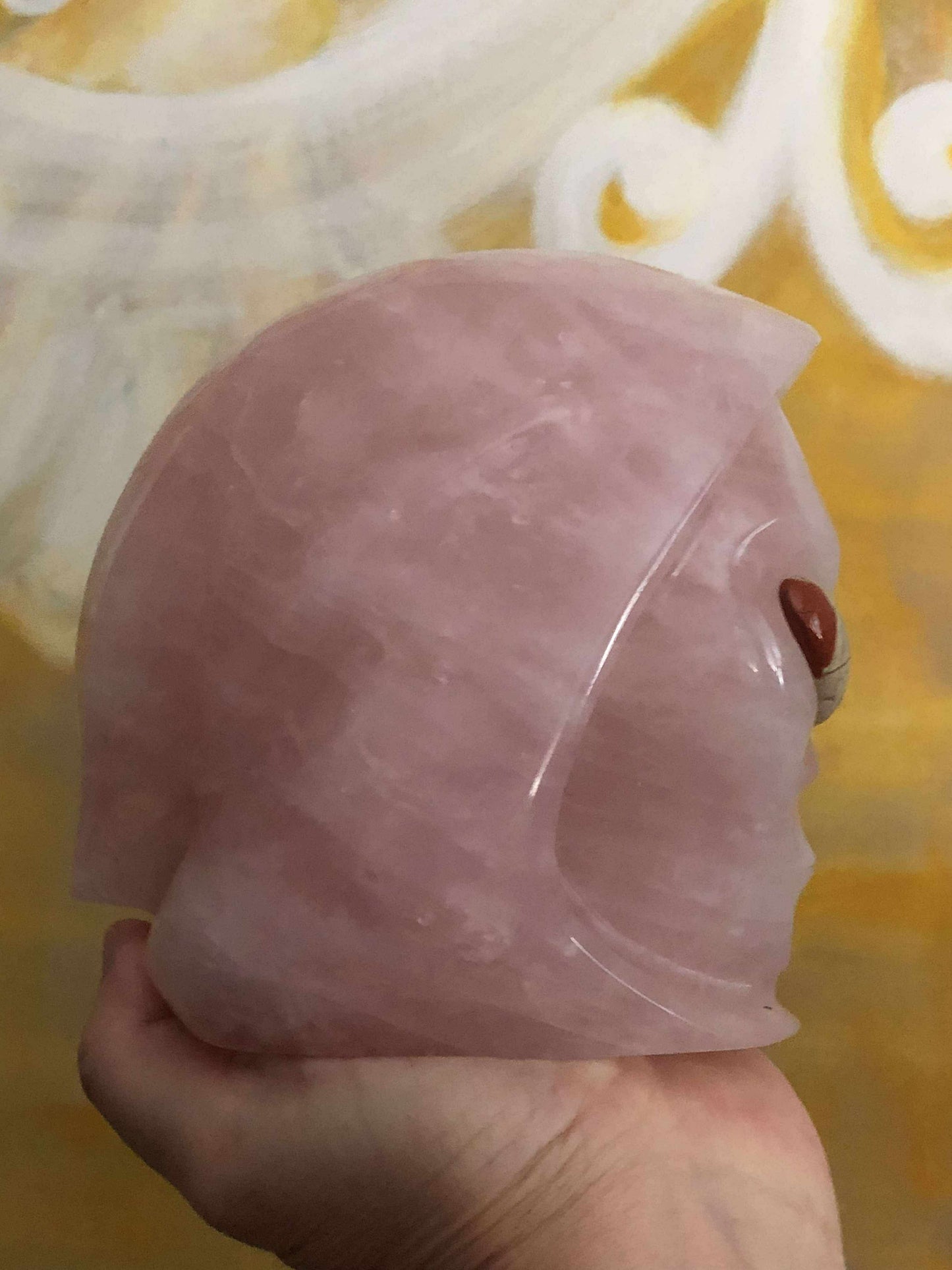 Crâne stellaire quartz rose et yeux jaspe rouge