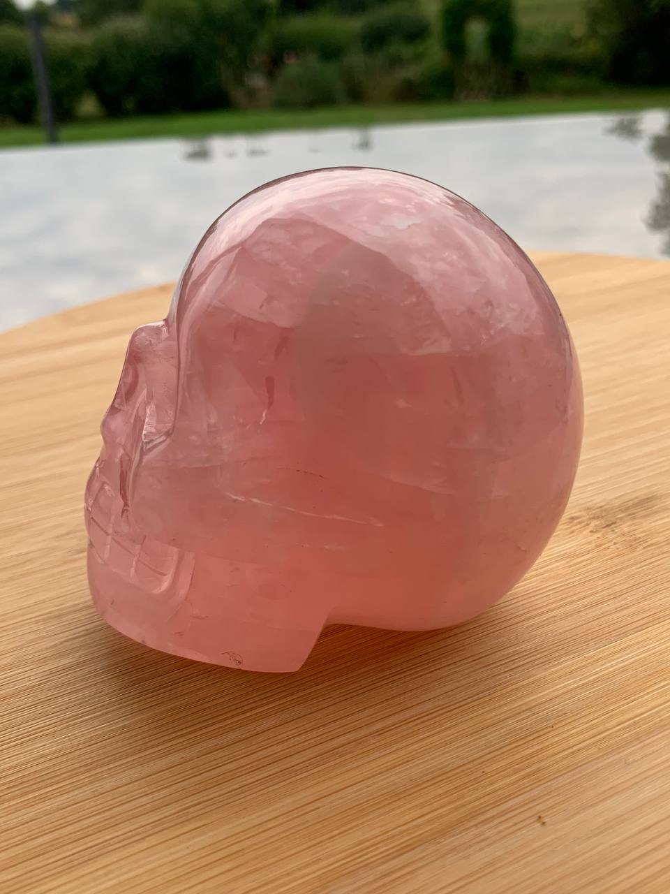 Crâne de cristal en quartz rose