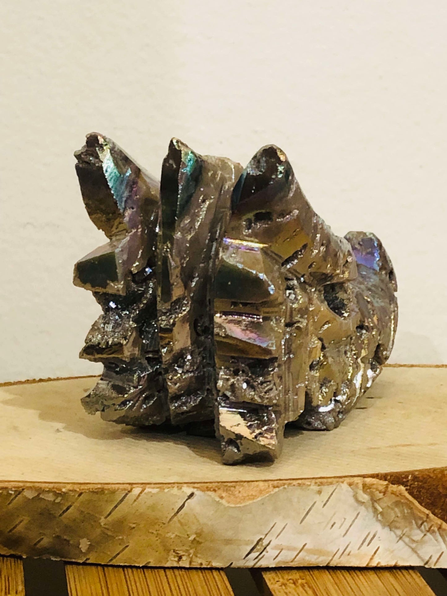 Crâne de cristal dragon en Sphalerite aura