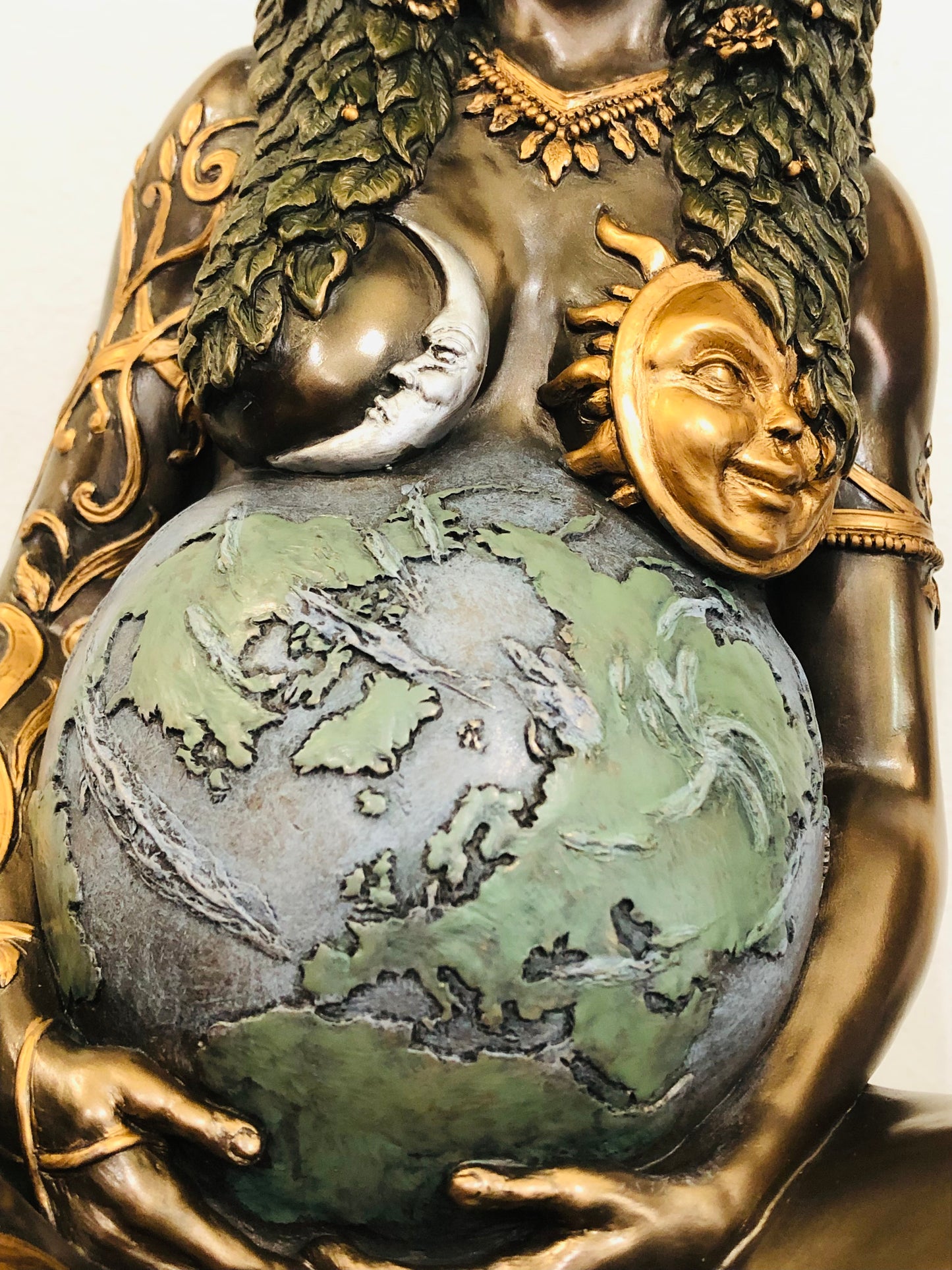 Grande statue de Gaïa