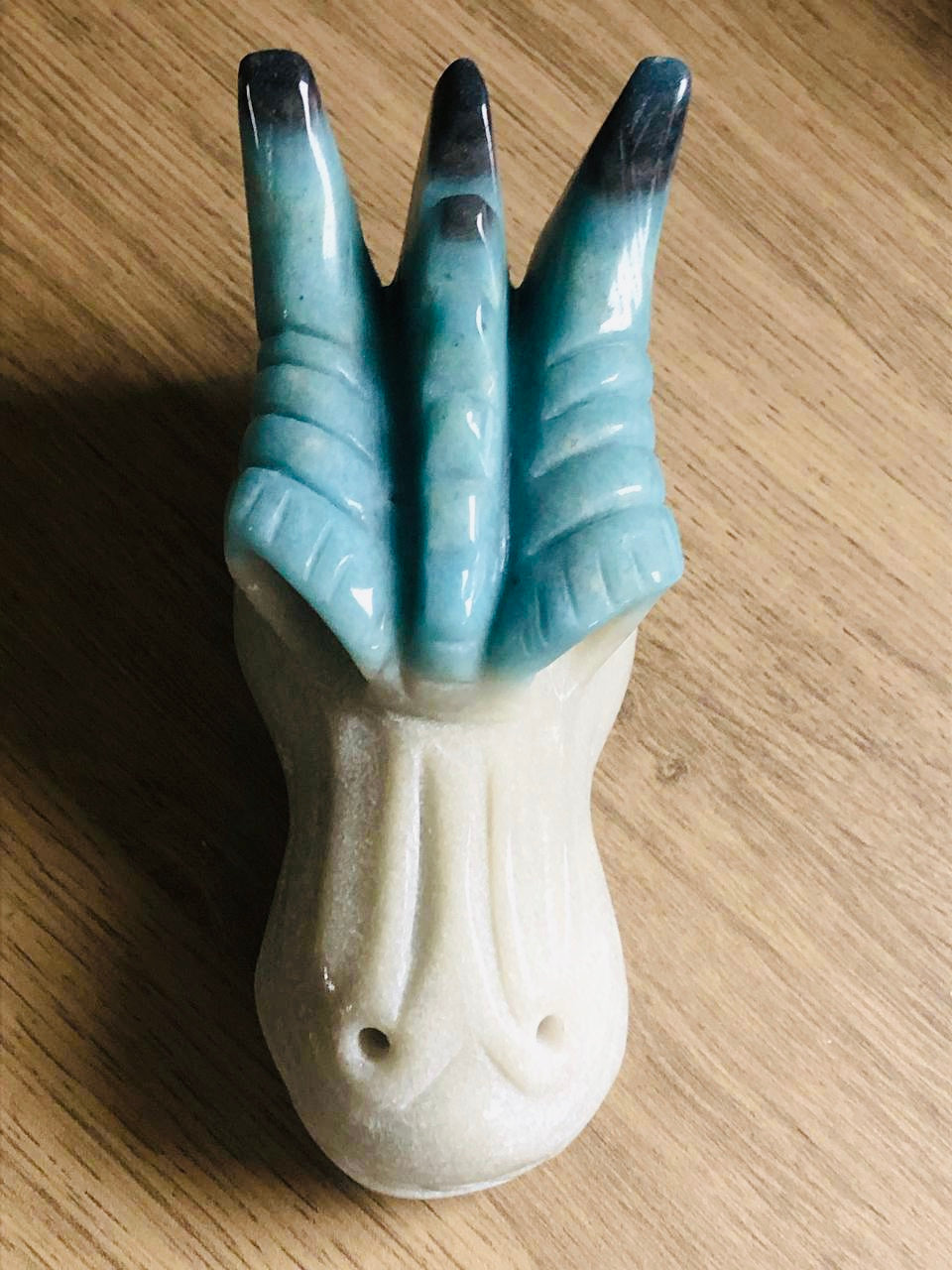 Crâne de cristal dragon en trolleite