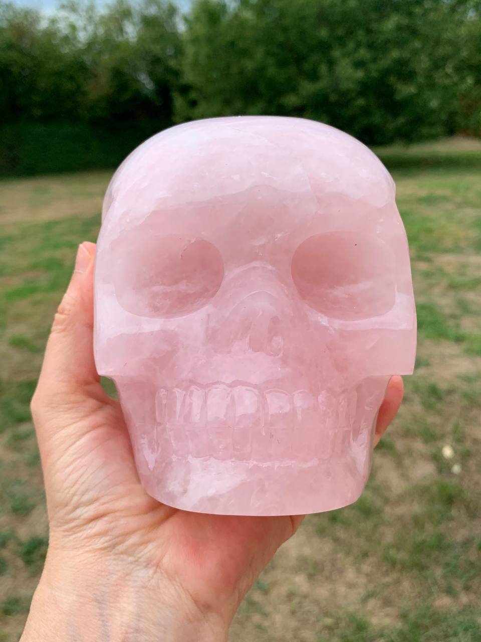 Crâne en quartz rose