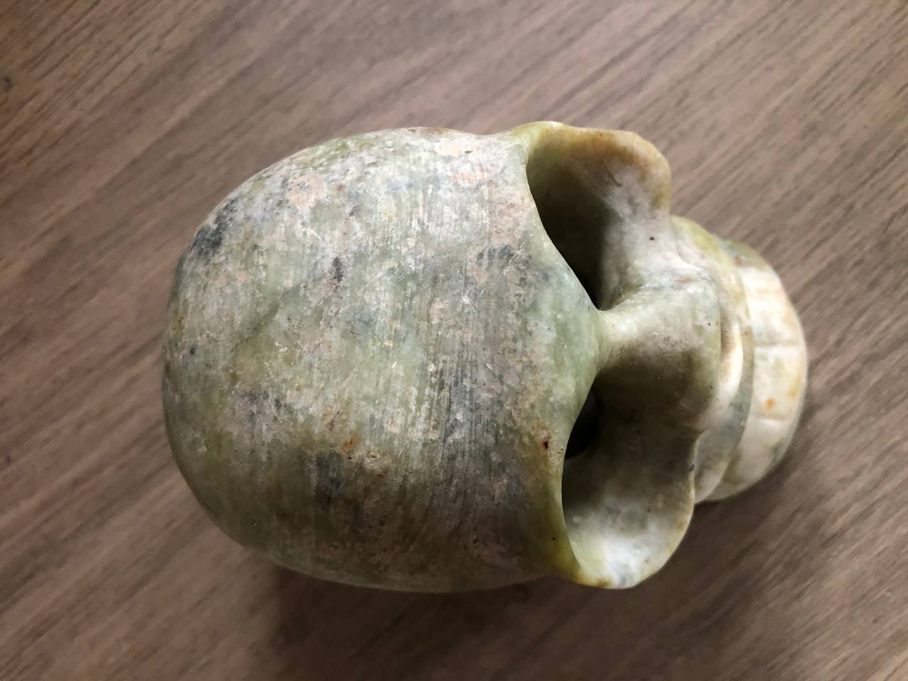 Crâne de cristal Hongshan en jade