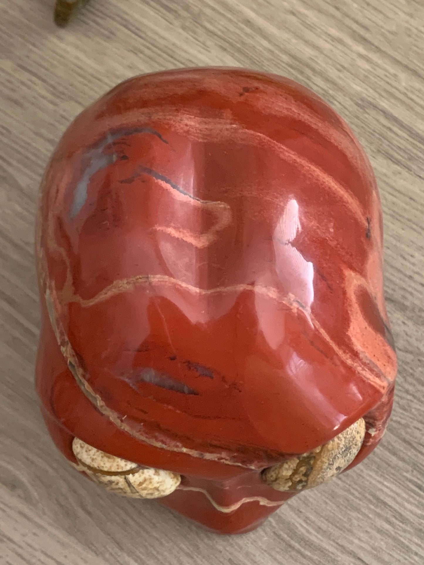 Crâne galactique jaspe rouge et paysage