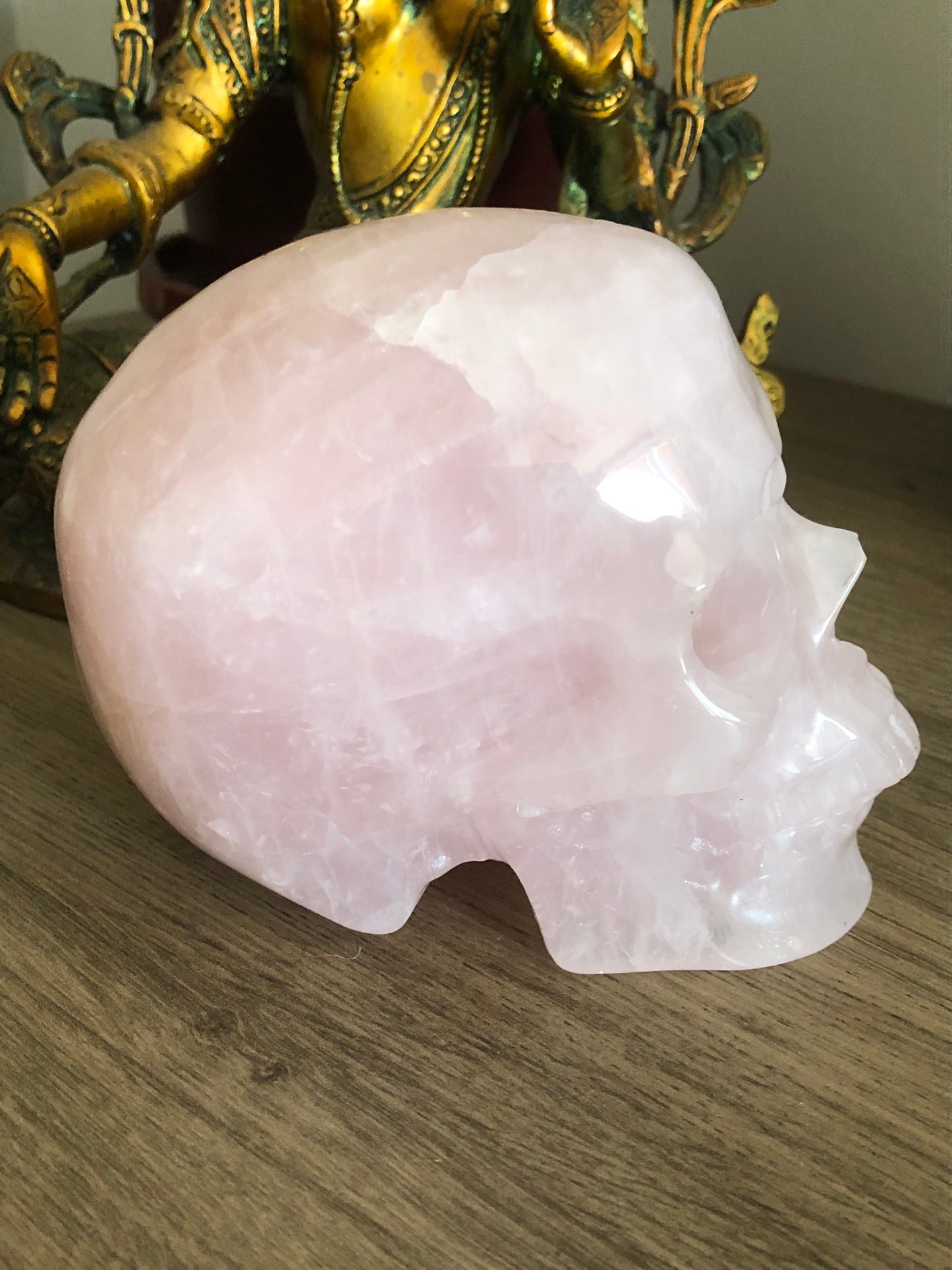 Crâne de cristal en quartz rose