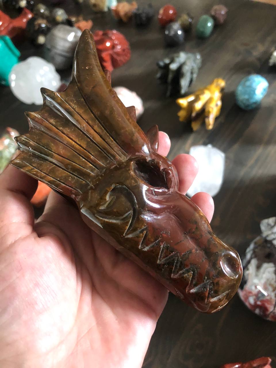 Crâne de dragon cristal en jaspe