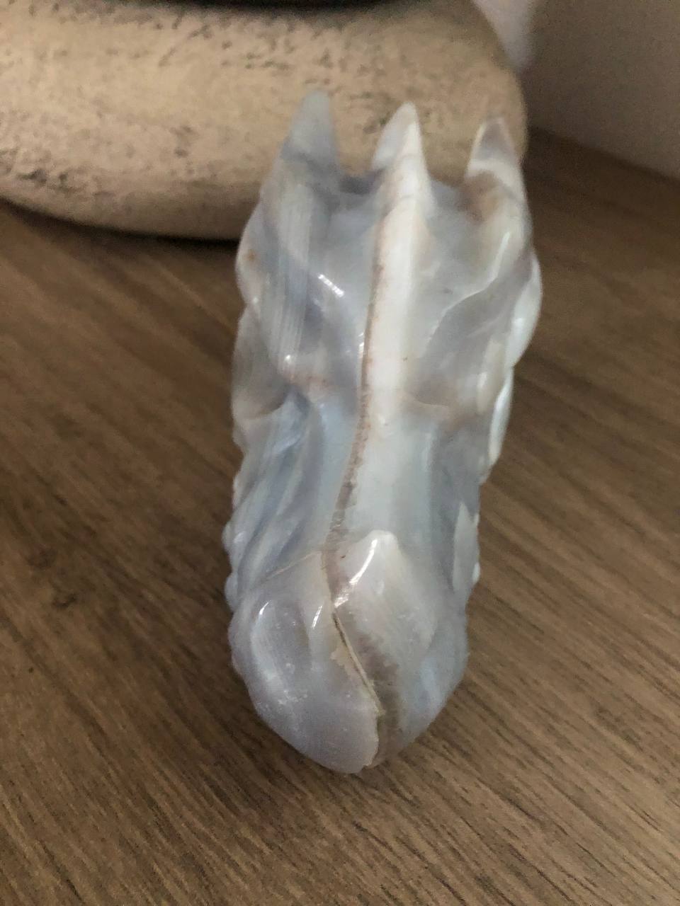 Crâne de dragon cristal en agate