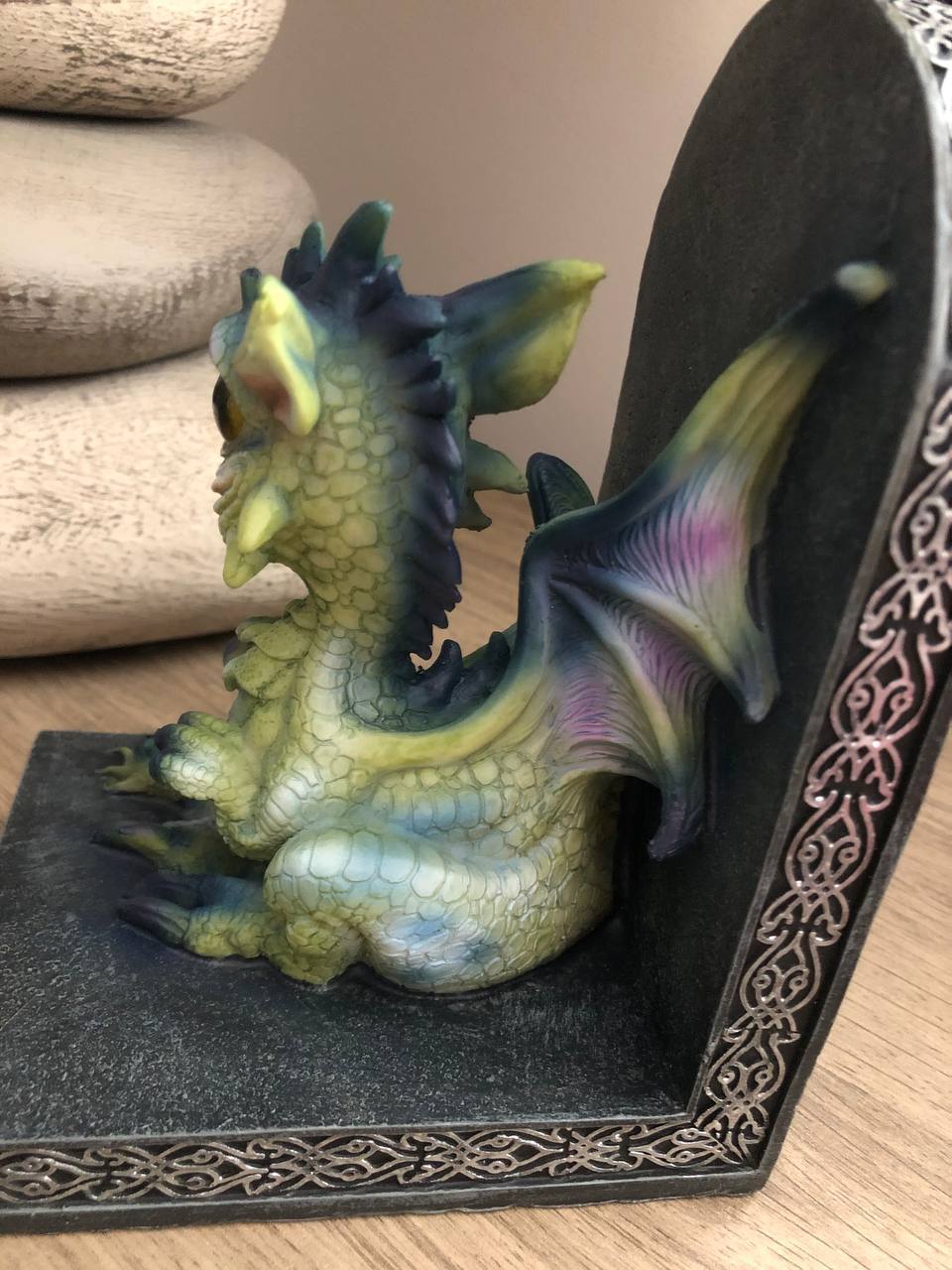 Serre livre avec 2 dragons