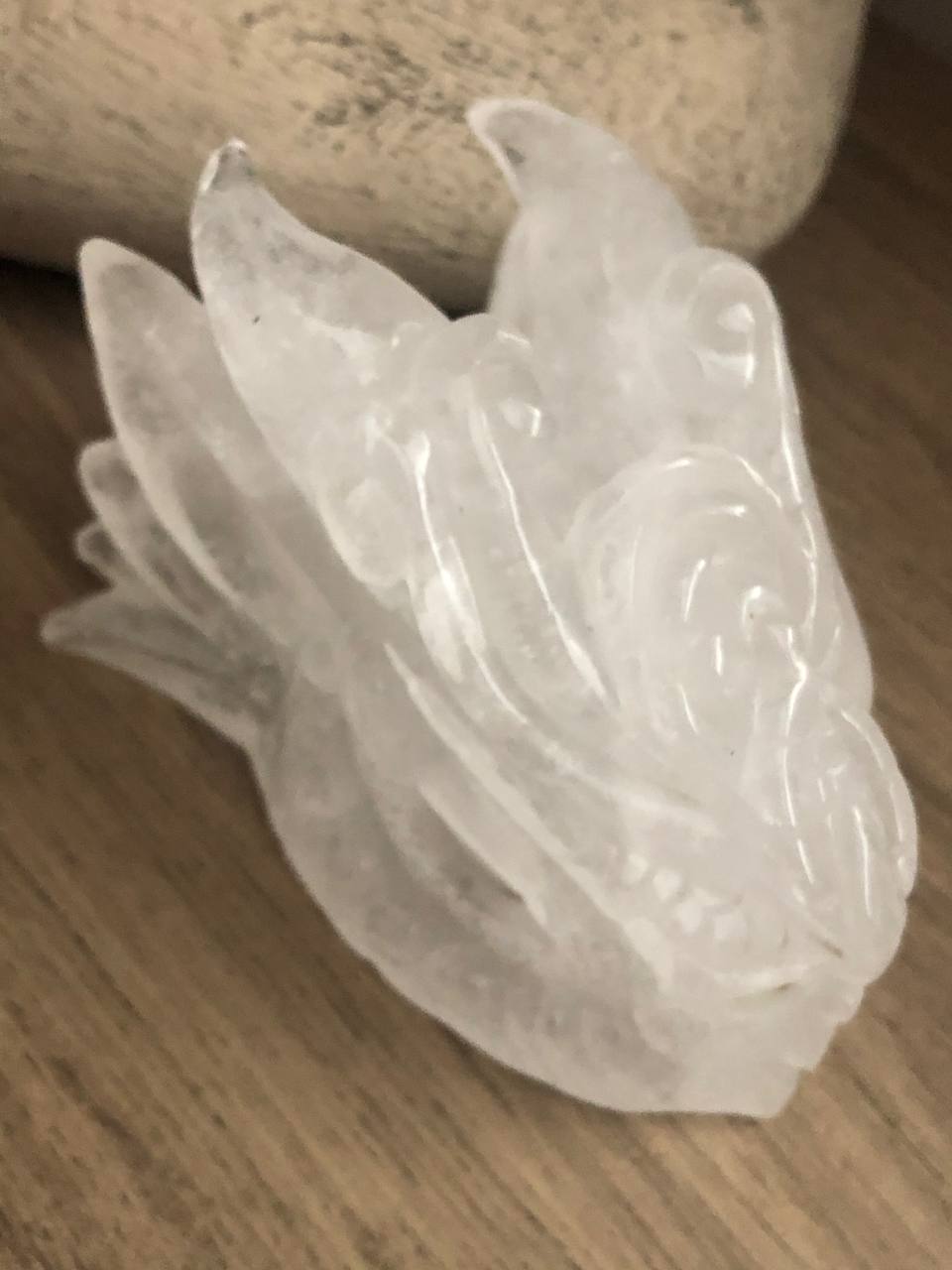 Crâne de dragon en cristal de roche