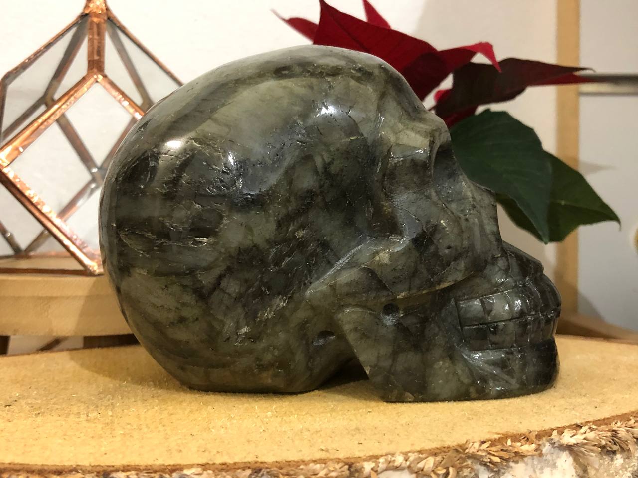 Crâne de cristal en labradorite