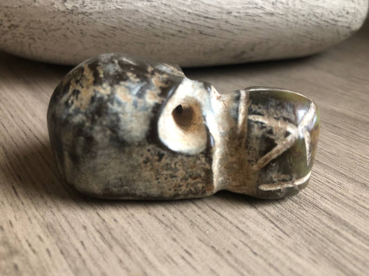 Crâne de cristal Hongshan en Jade