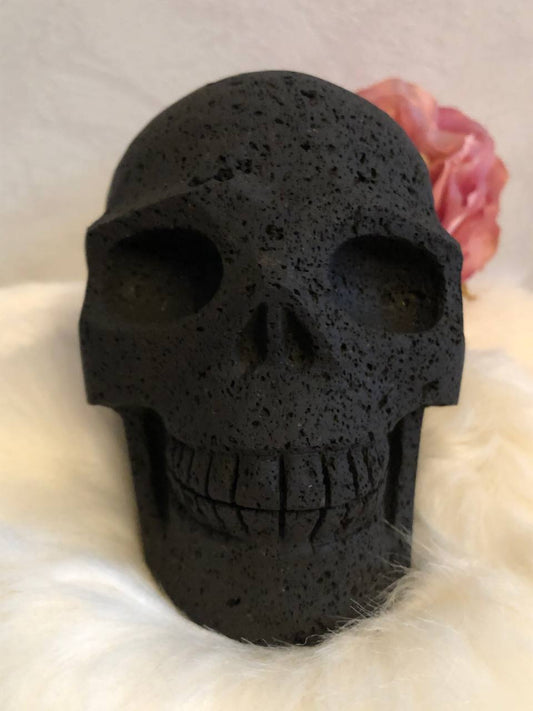 Crâne de cristal en pierre de lave