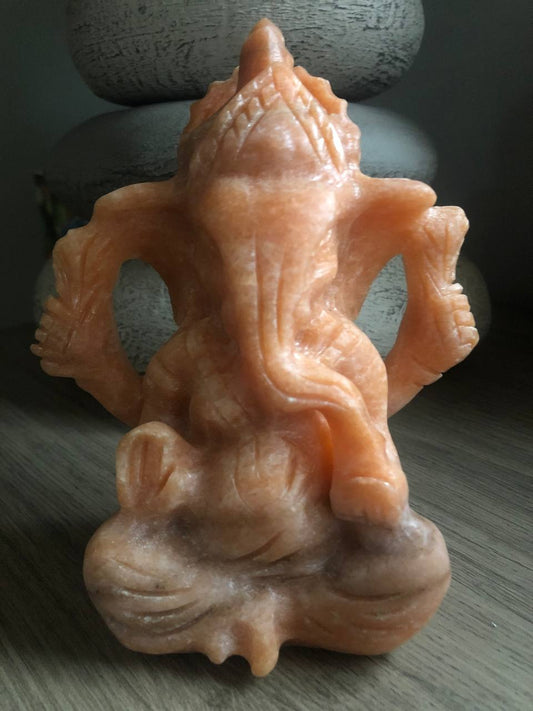 Statuette de Ganesh en pierre du soleil