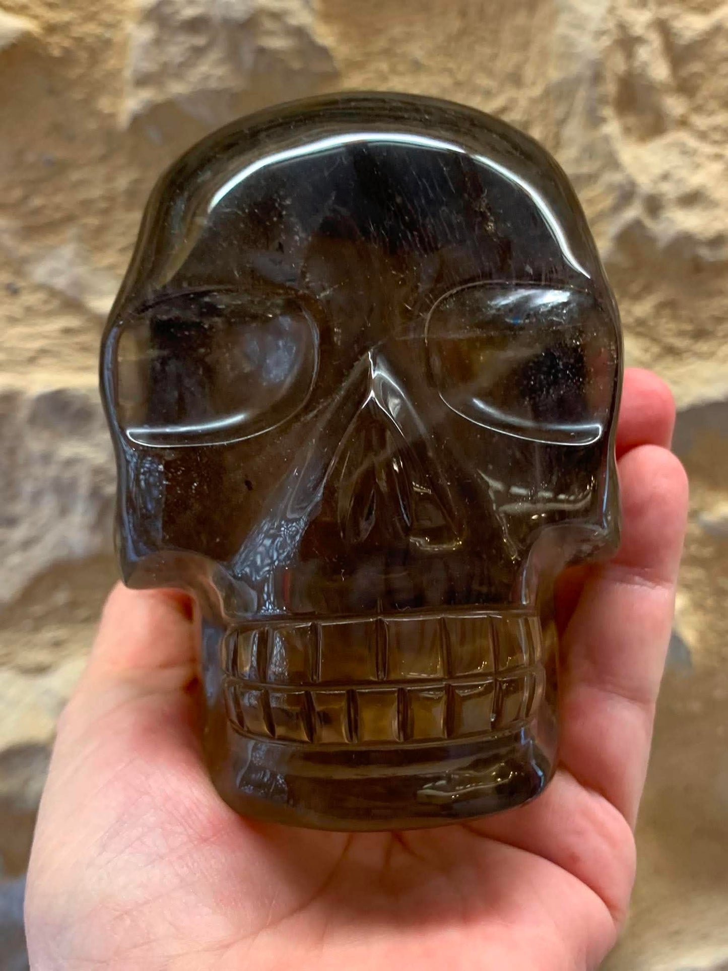 Crâne de cristal en quartz fumé