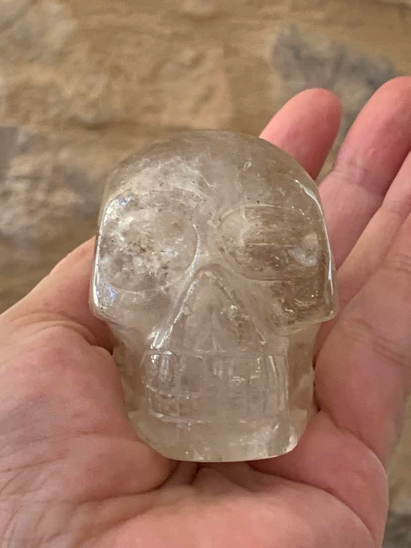 Crâne de cristal en quartz fumé
