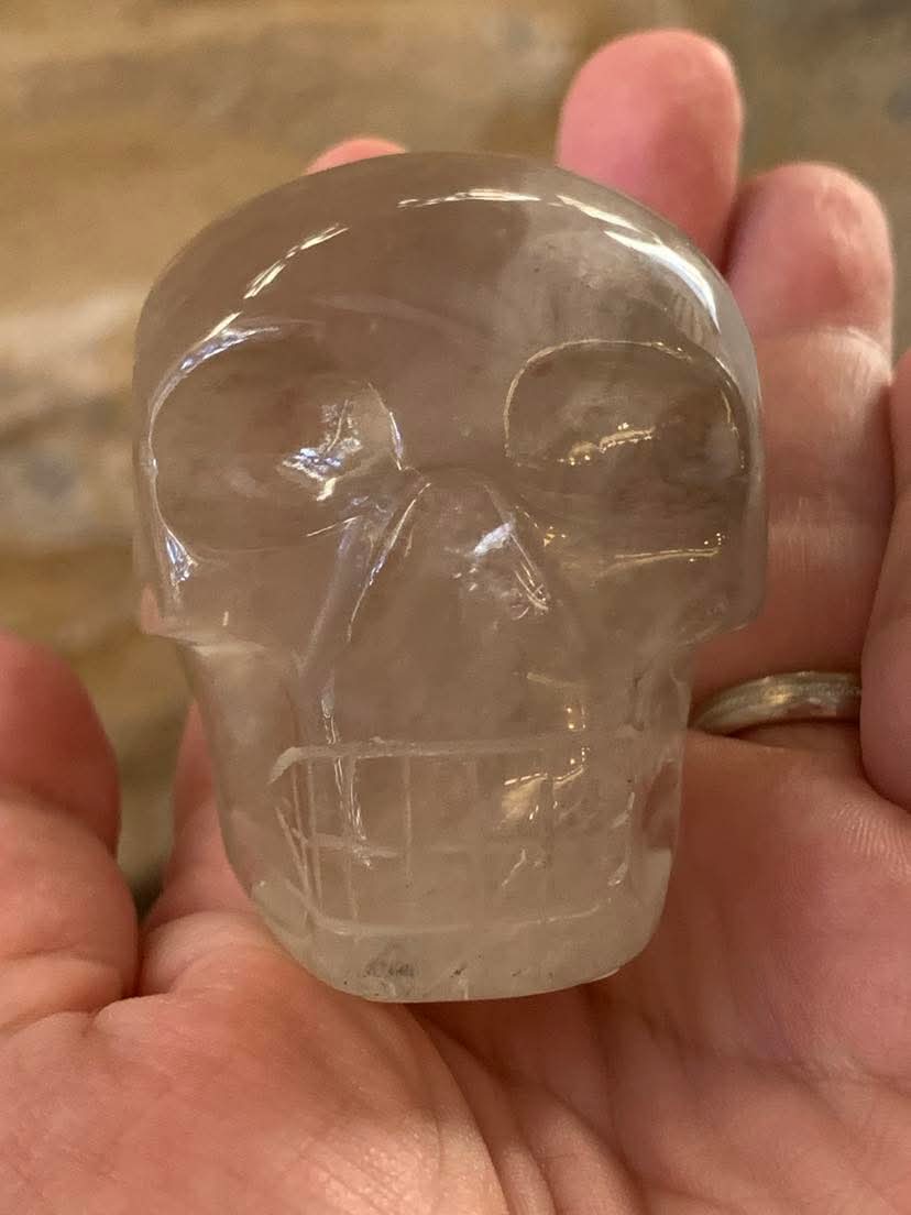 Crâne de cristal en quartz fumé