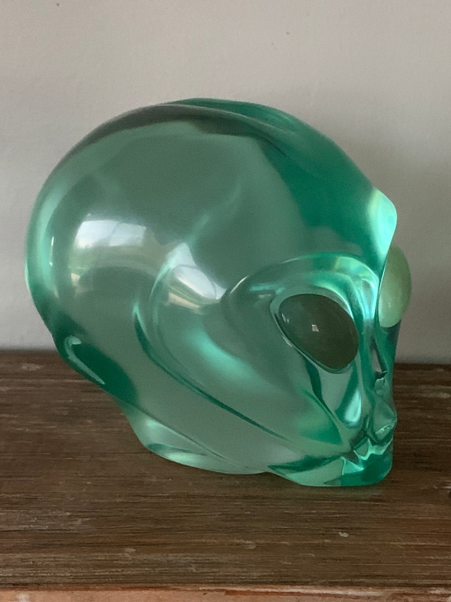 Crâne stellaire en obsidienne verte