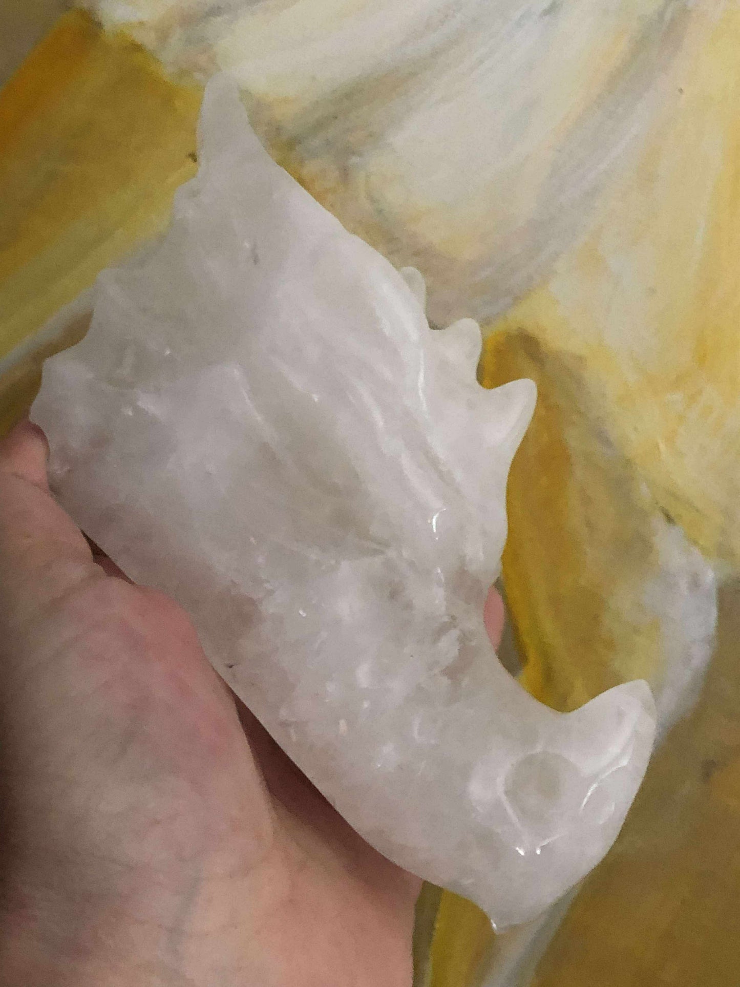 Crâne de dragon en cristal de roche