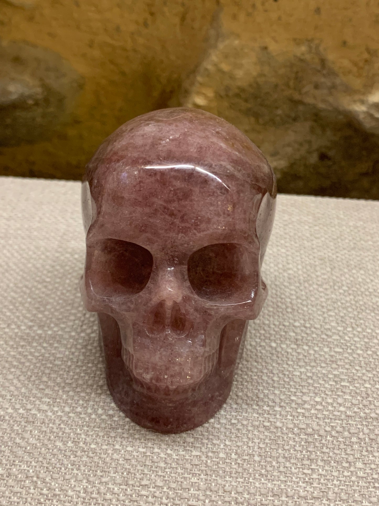 Crâne de cristal en quartz fraise