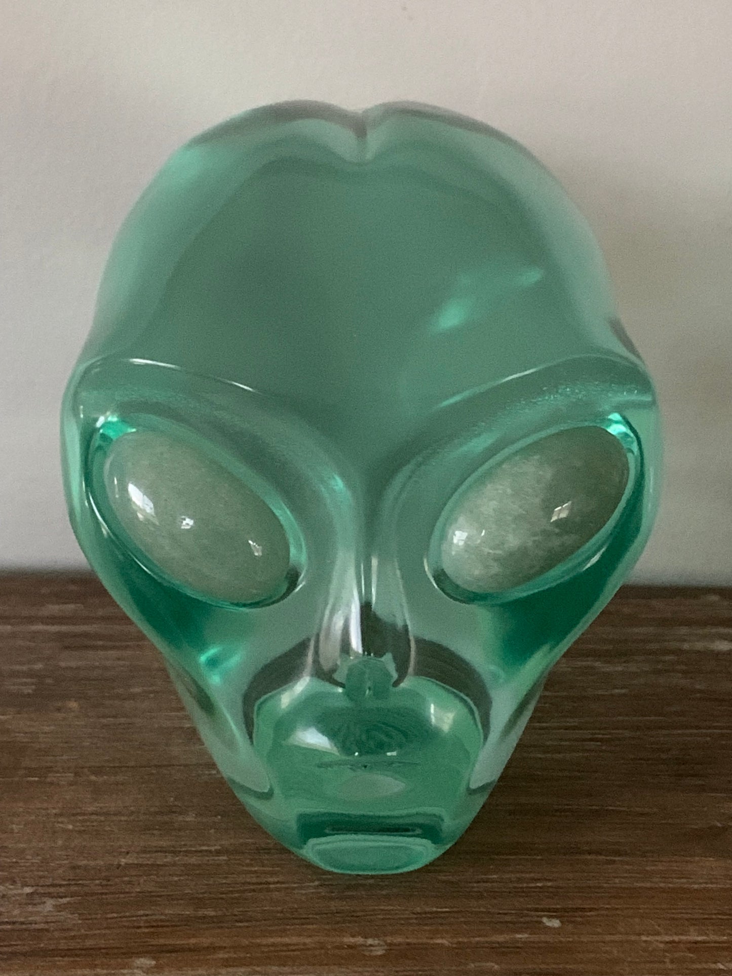 Crâne stellaire en obsidienne verte