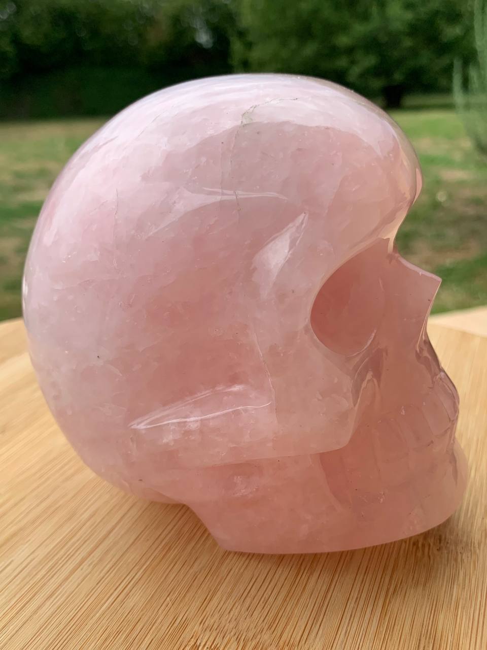 Crâne en quartz rose