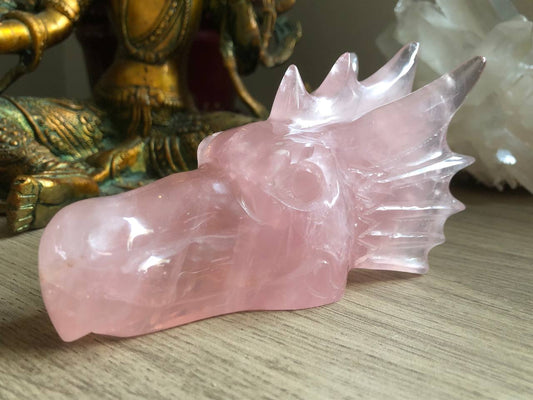 Crâne de dragon en quartz rose