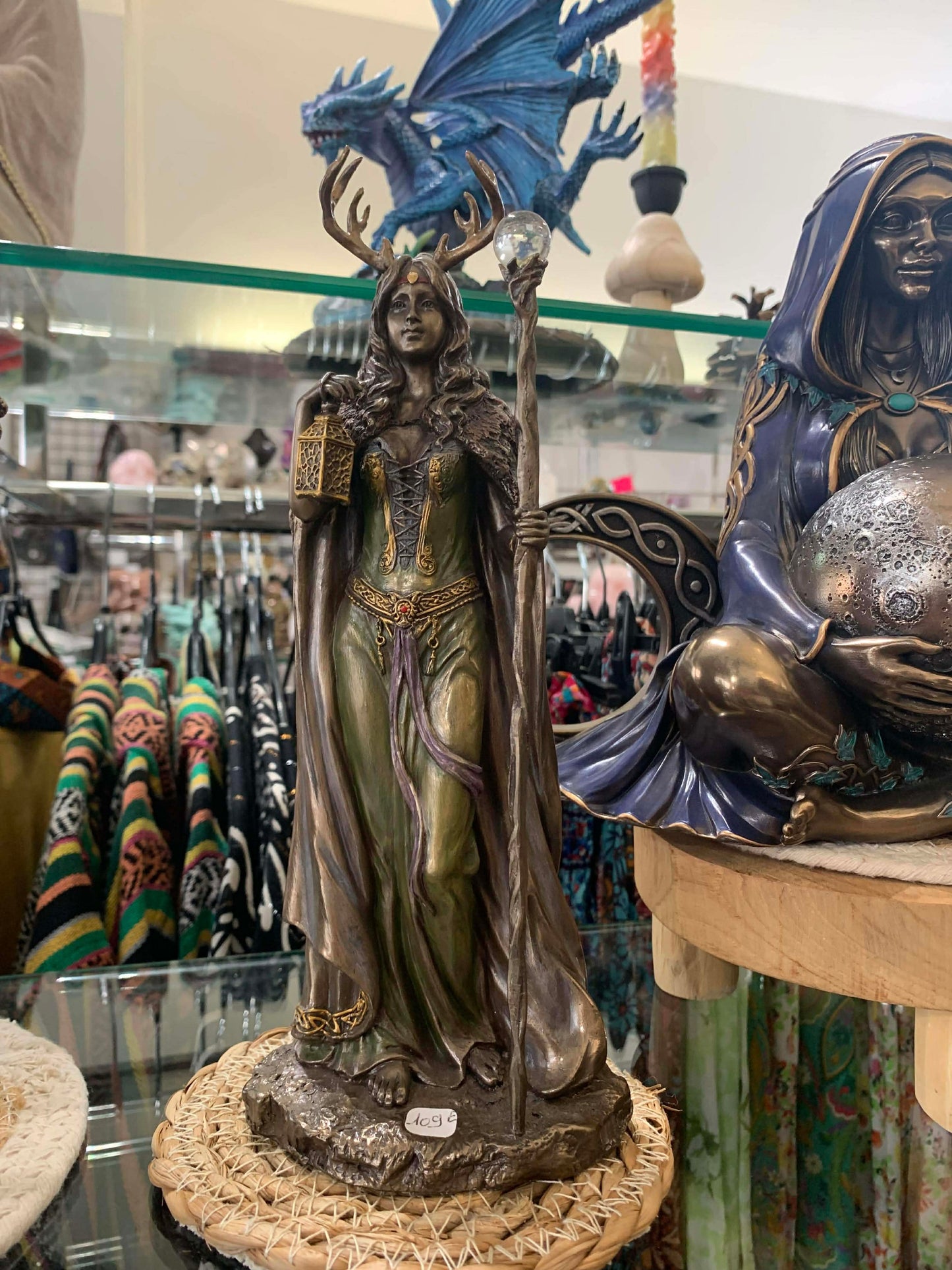 Lot de 2 statues + oracle