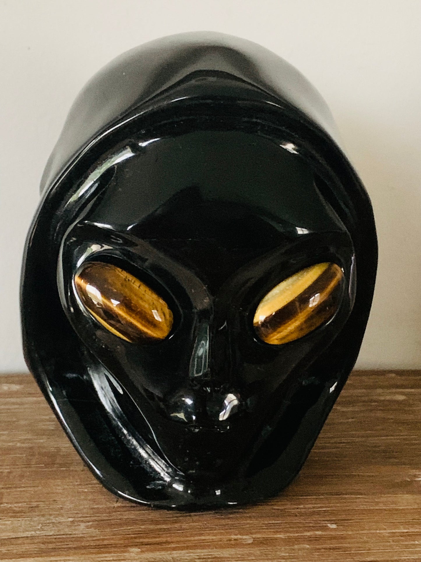 Crane de cristal stellaire en obsidienne noire et oeil de tigre