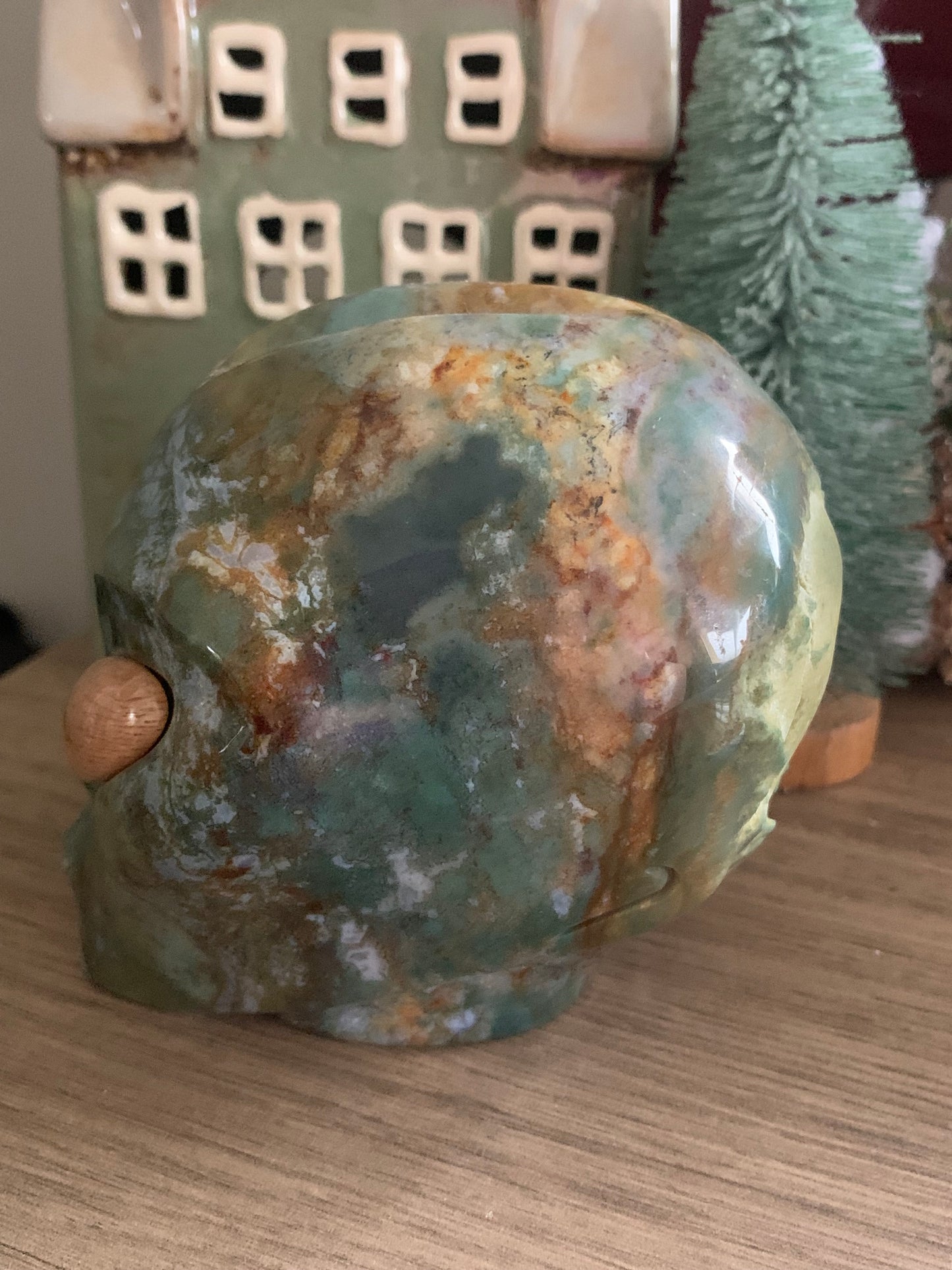 Crâne de cristal galactique en jaspe océan