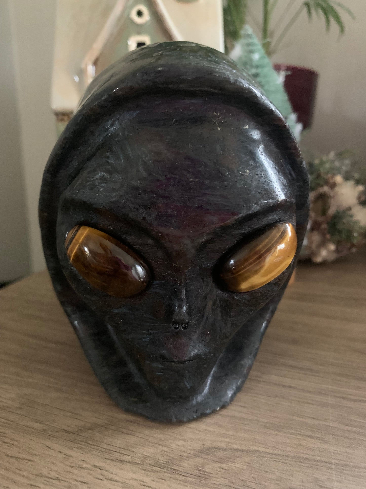 Crâne de cristal en hypersthène et Oeil de tigre