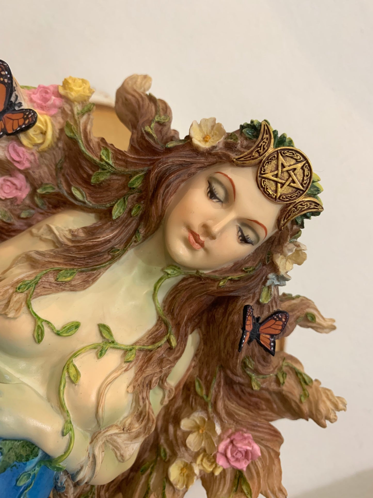 Statue déesse Gaïa