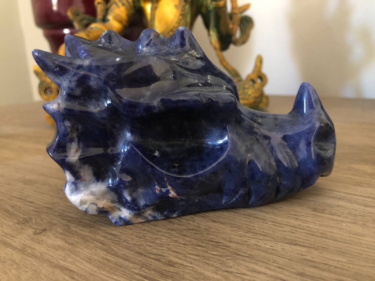 Crâne de dragon en lapis-lazuli