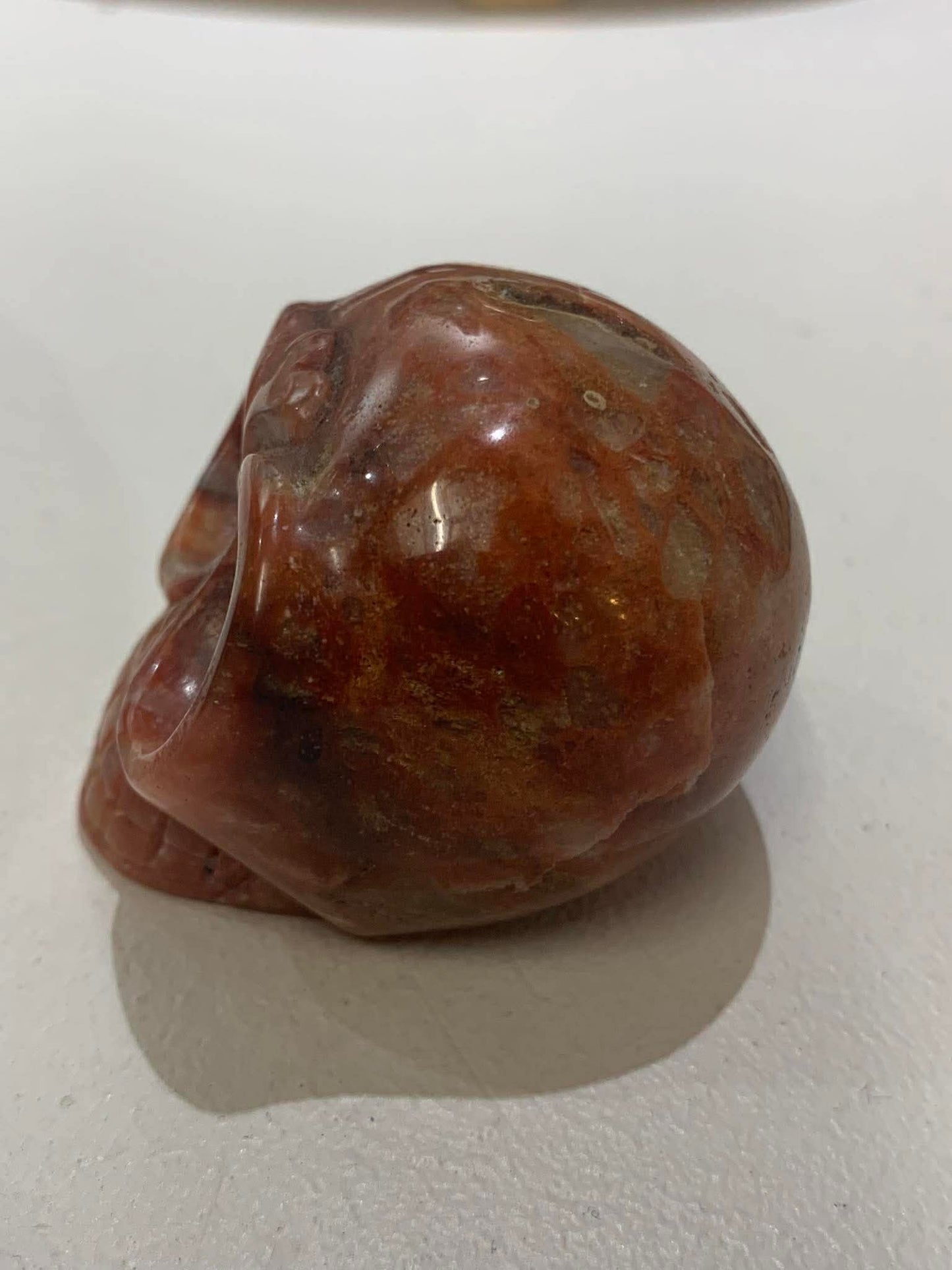Crâne de cristal en jaspe rouge
