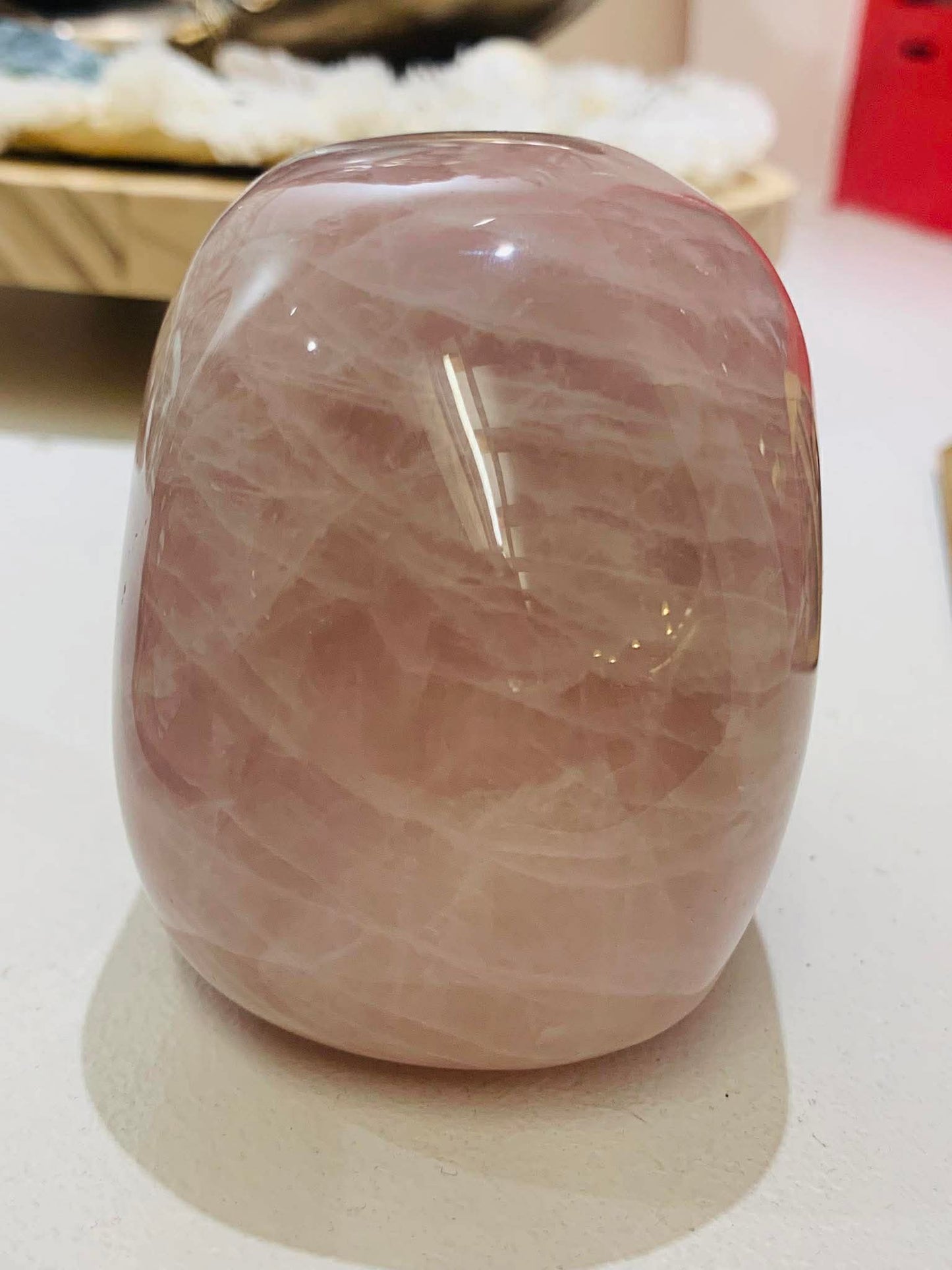 Crâne de cristal en quartz rose