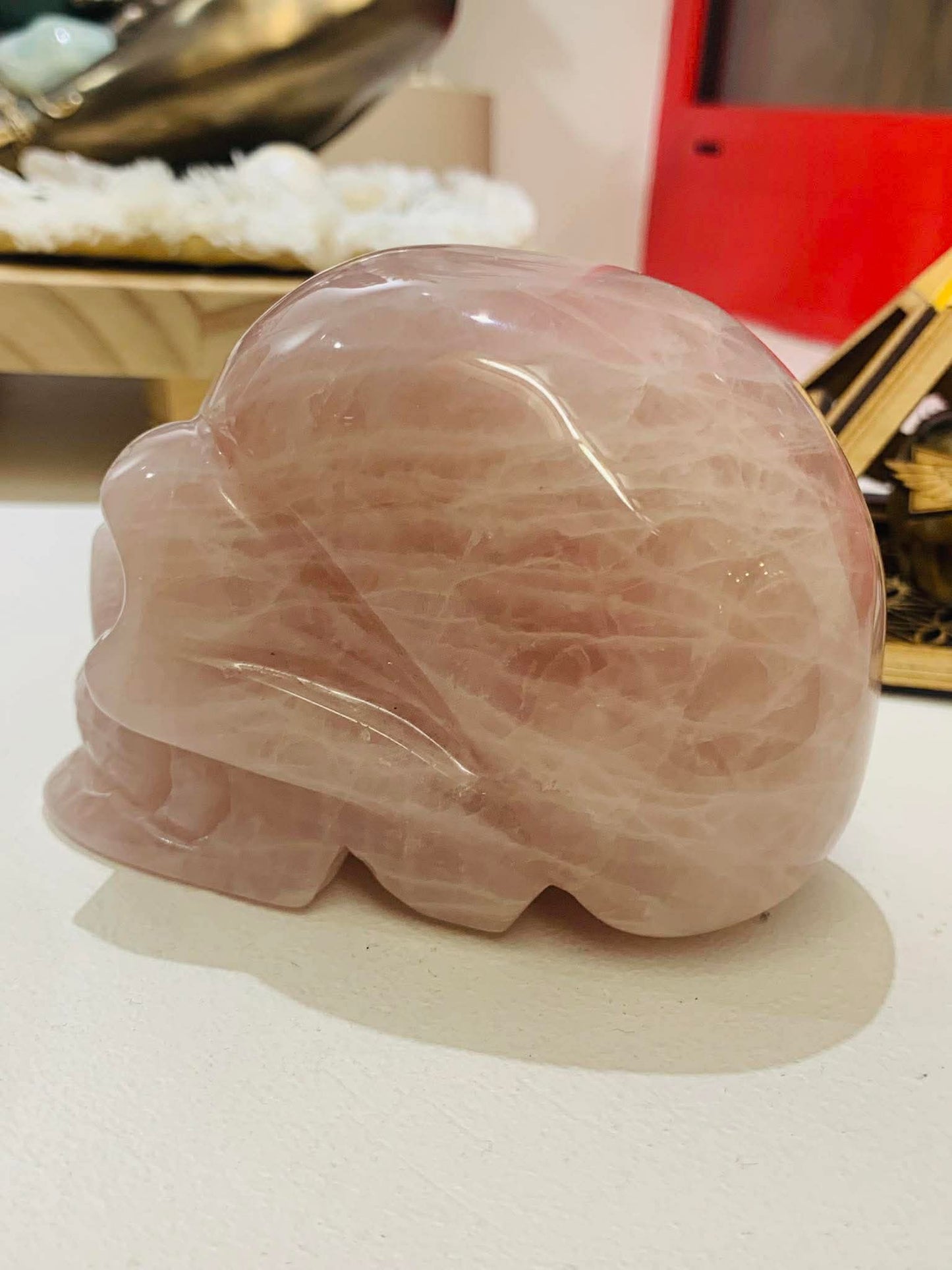 Crâne de cristal en quartz rose