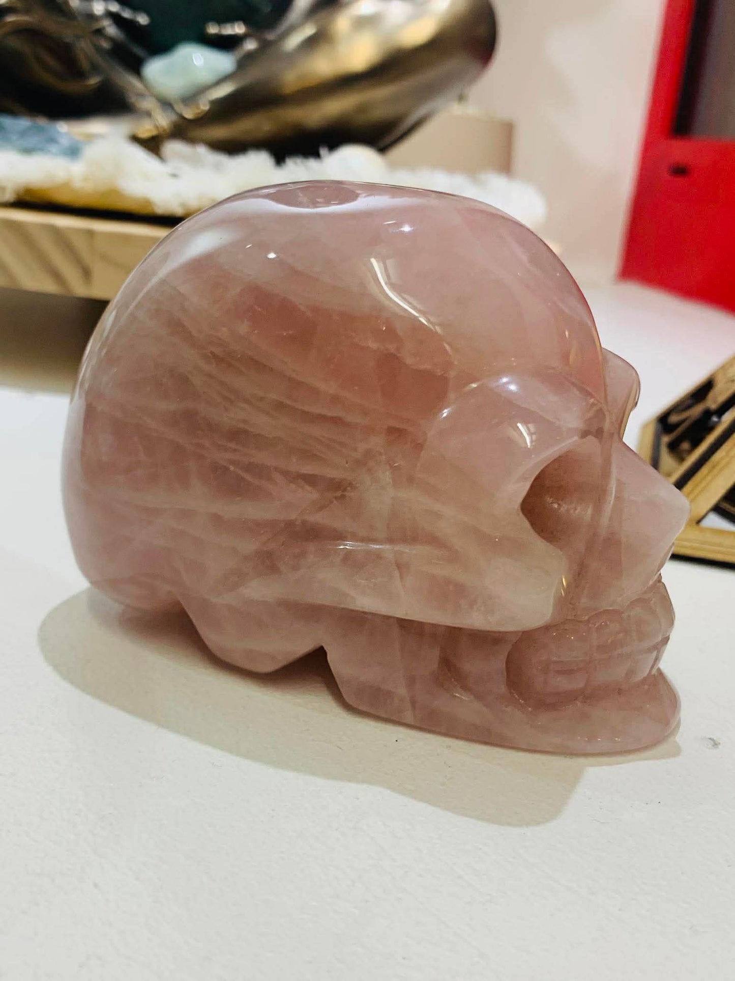 Crâne de cristal en quartz rose