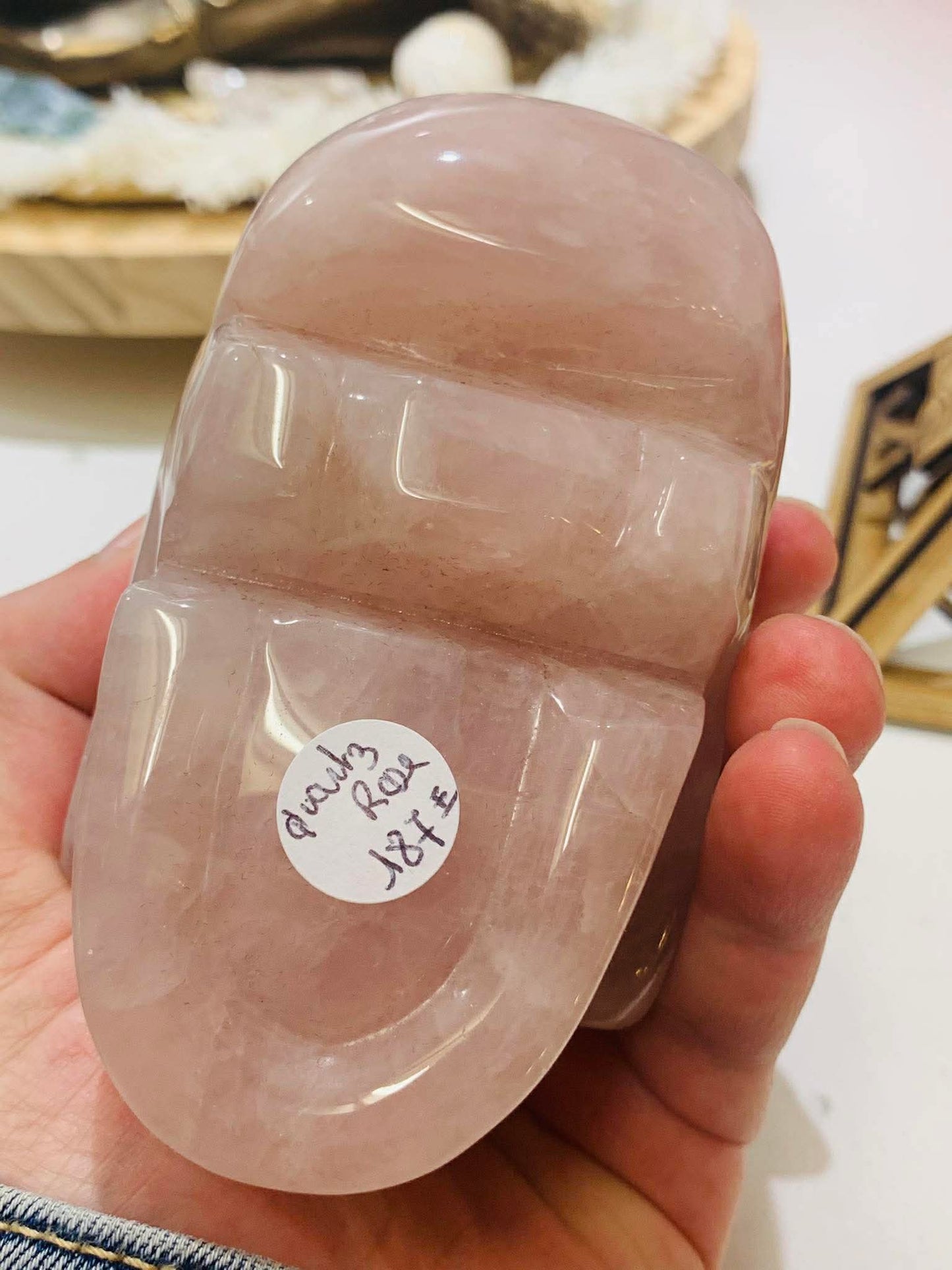 Crâne de cristal en quartz rose