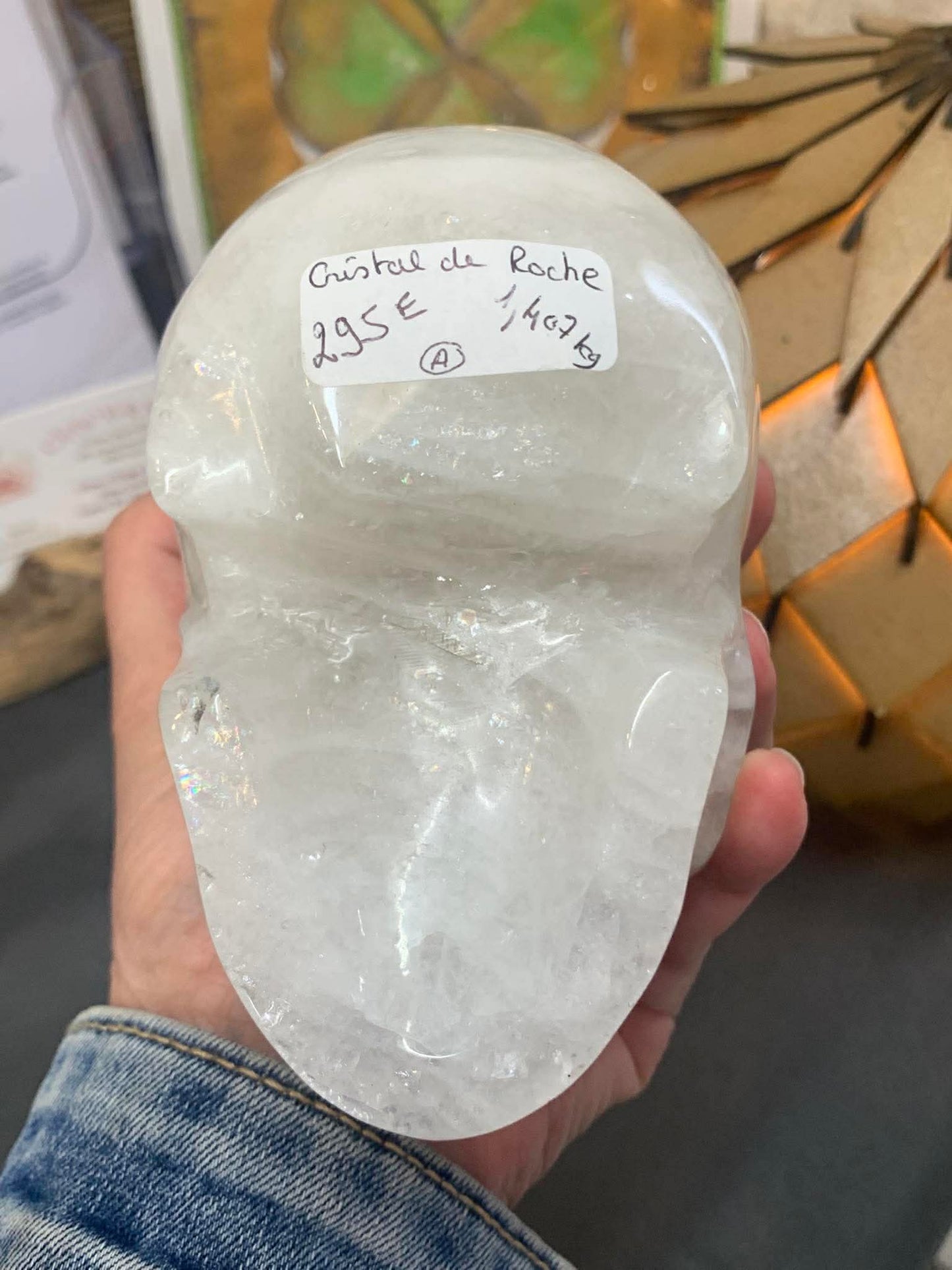 Crâne de cristal en quartz laiteux