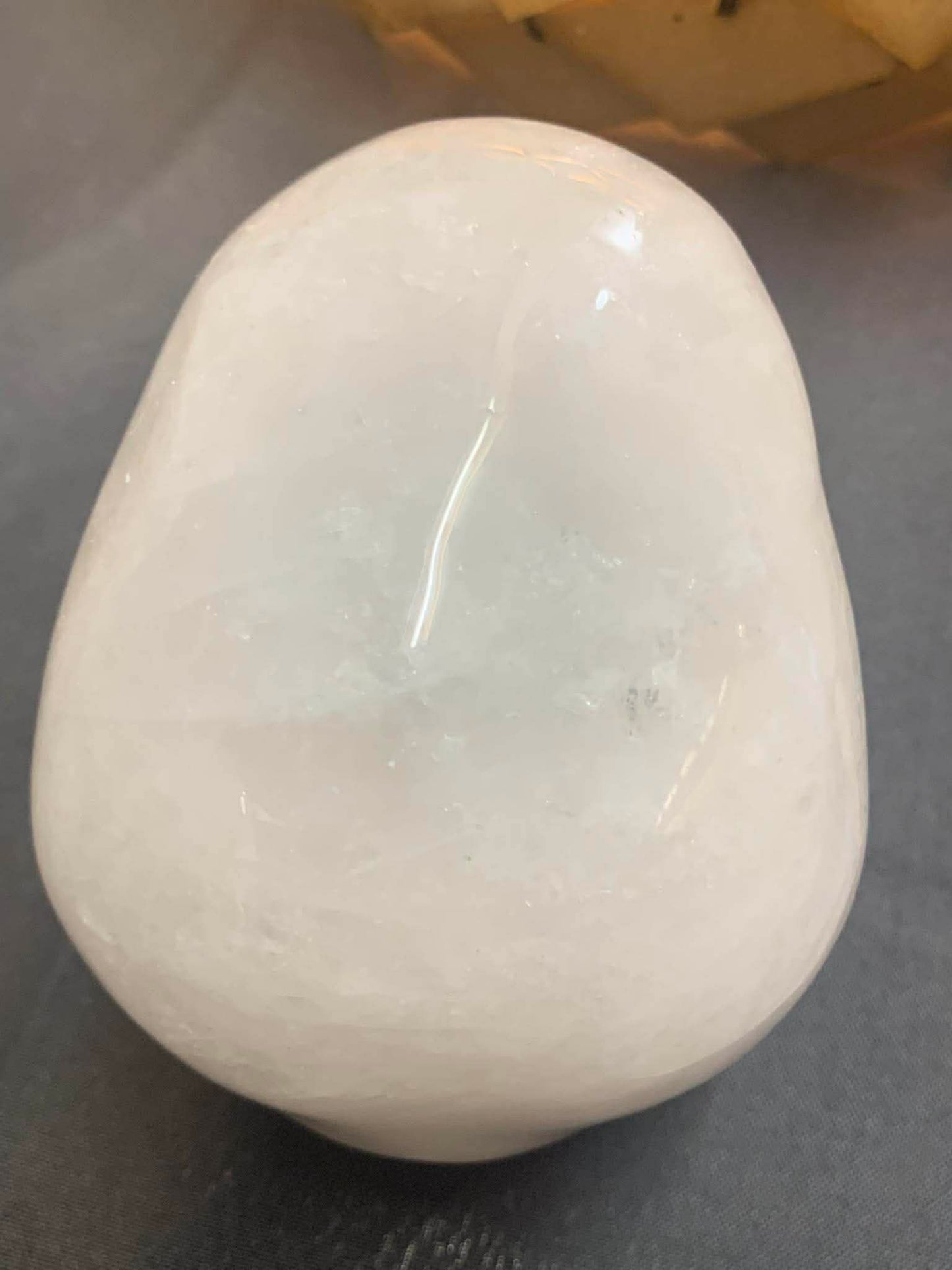 Crâne de cristal en quartz laiteux