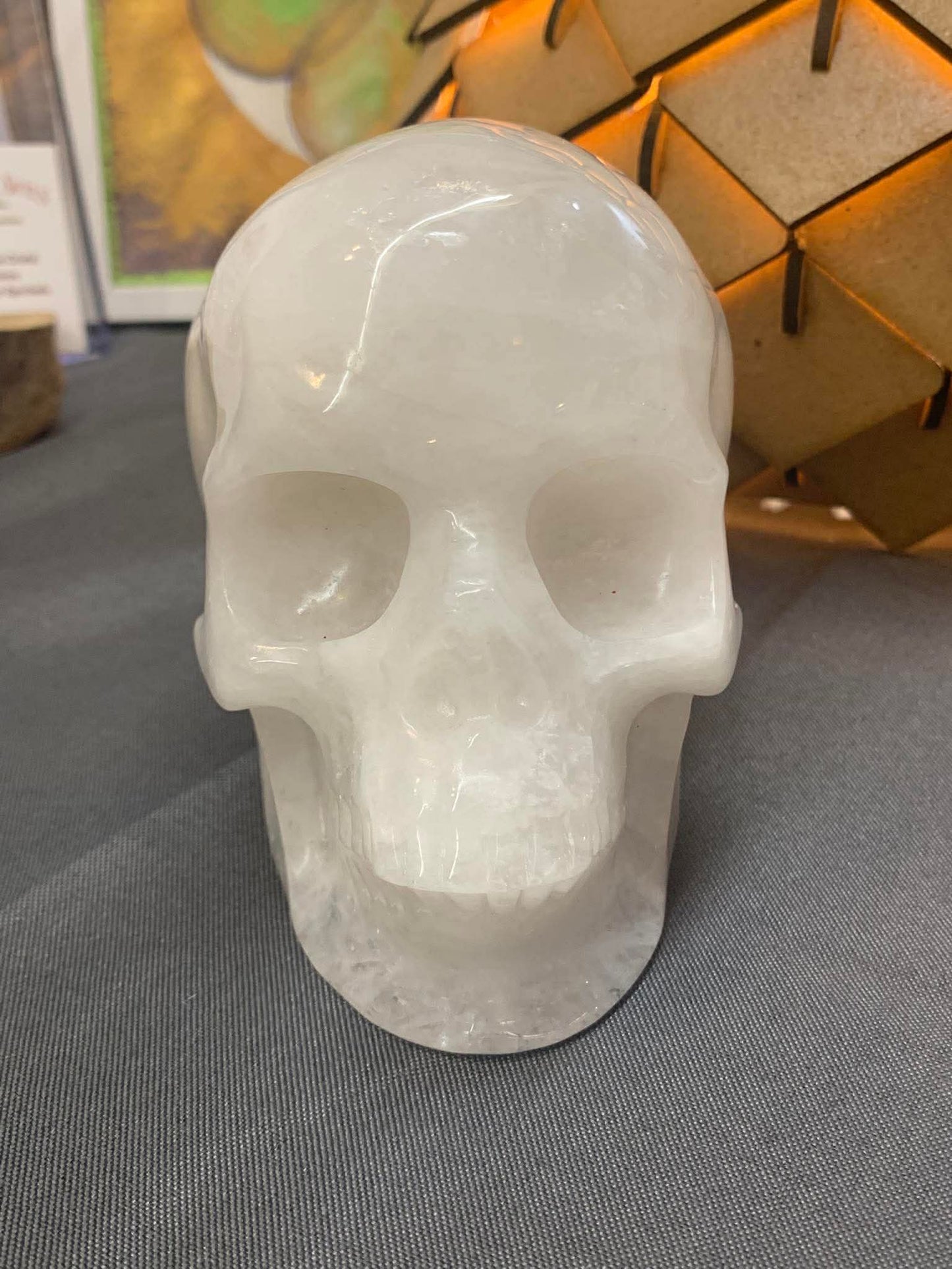Crâne de cristal en quartz laiteux
