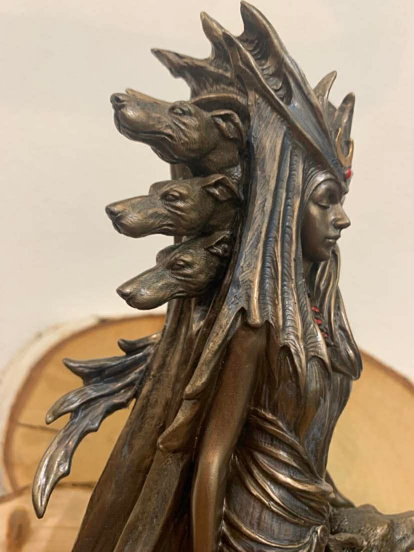 Statue Hécate