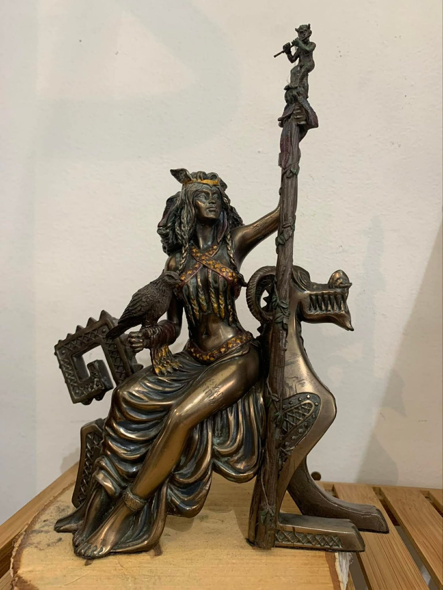 Statue de Frigga / Freyja
