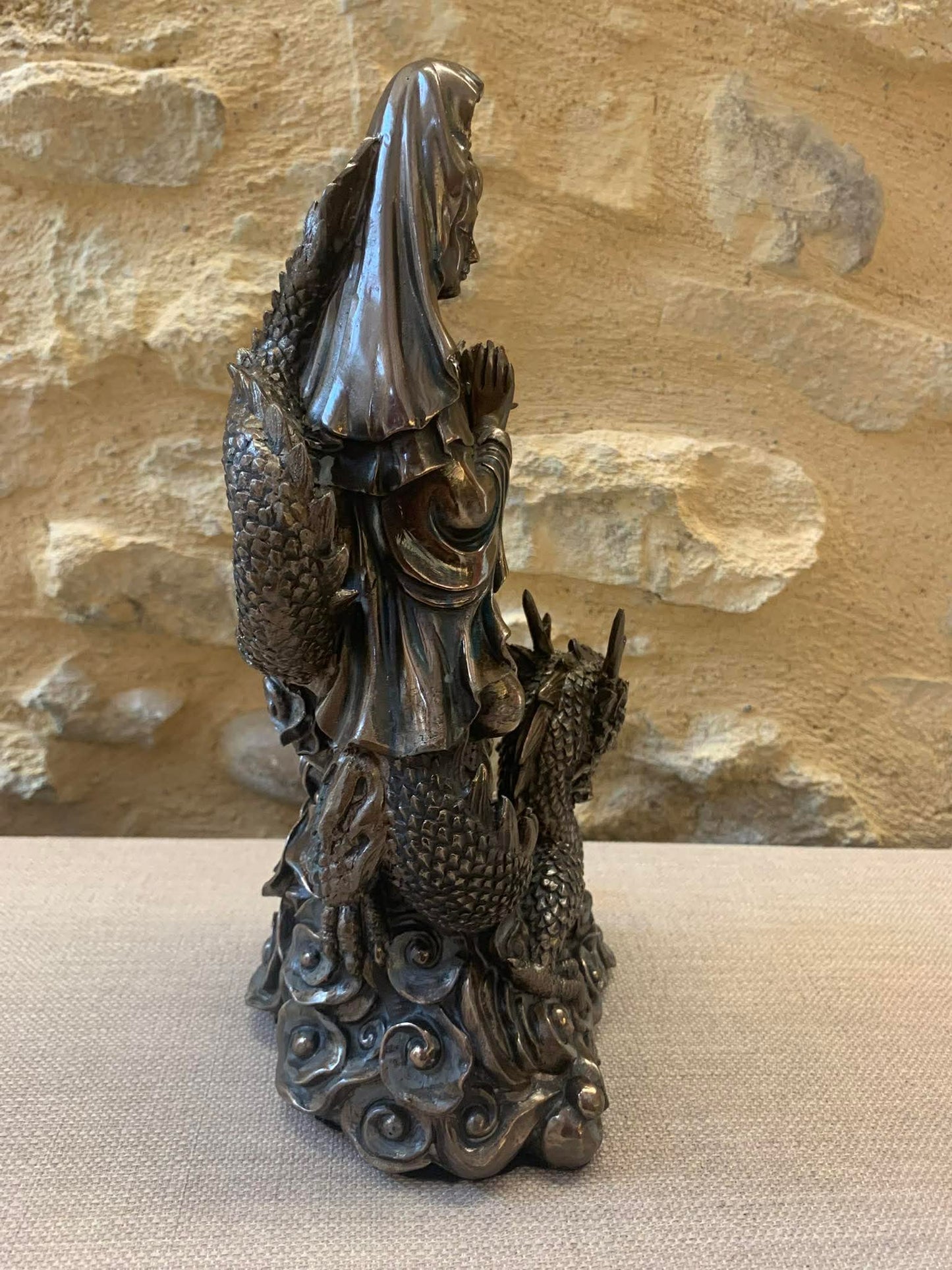 Statue déesse Kuan Yin avec dragon 🐉