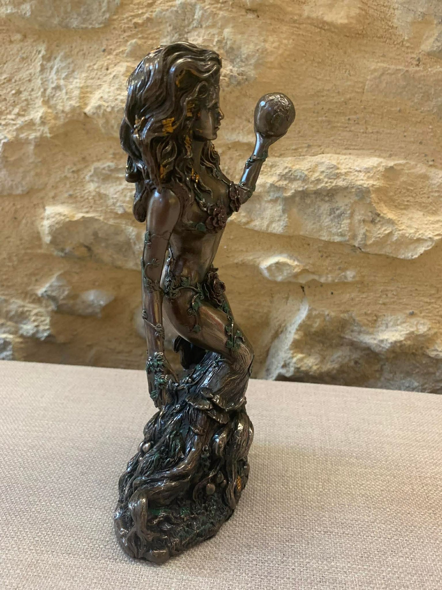 Statue de Gaïa, la Terre Mère 🌎